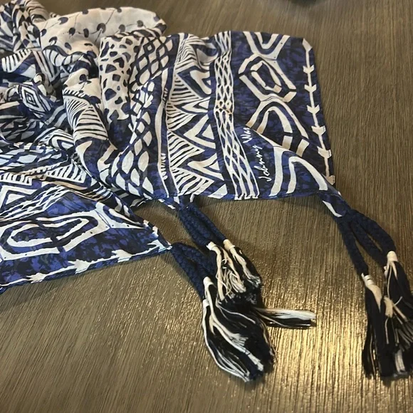 JOHNNY WAS Blue and White Patterned Scarf - Picture 4 of 7